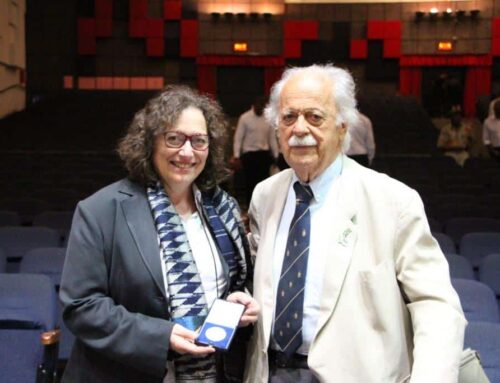 Acceptance of the University Gold Medal